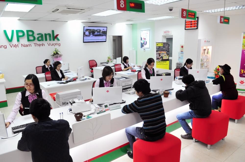 Vay tín chấp VPBank 2025 là giải pháp tài chính linh hoạt, đáp ứng nhanh nhu cầu vốn cho nhiều đối tượng khách hàng. Với hạn mức cao, thủ tục đơn giản và đa dạng gói vay, VPBank mang đến nhiều lựa chọn phù hợp. Tuy nhiên, khách hàng cũng cần cân nhắc kỹ lưỡng, xác định rõ khả năng trả nợ để tránh rủi ro tài chính.